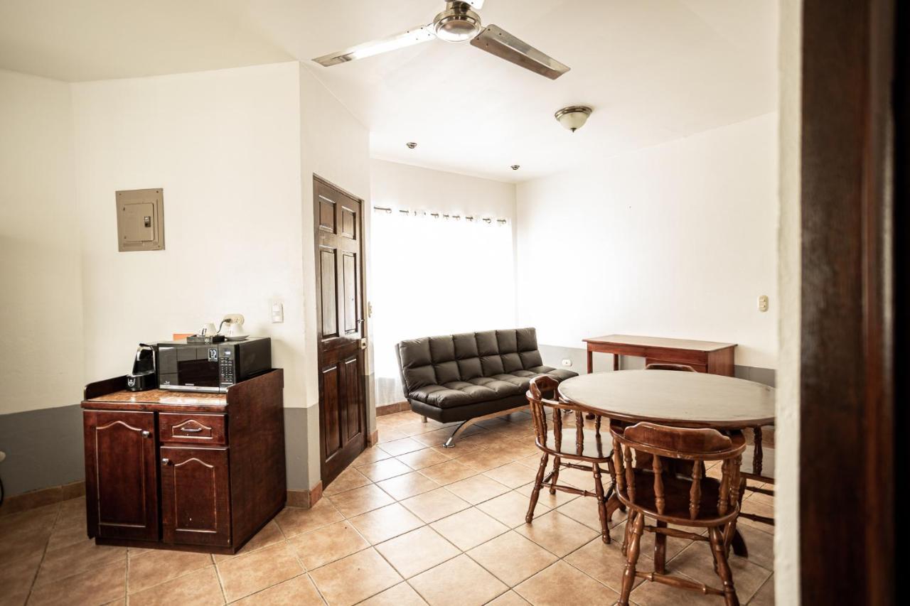 Hotel El Rancho كيبوس المظهر الخارجي الصورة